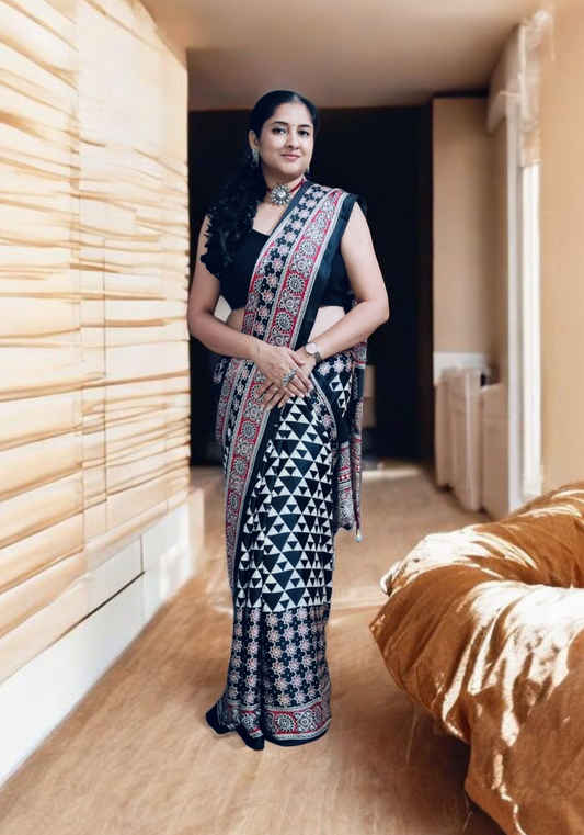 Aarohi Handcrafted Black & White Geometric Saree with Ajrakh Pallu